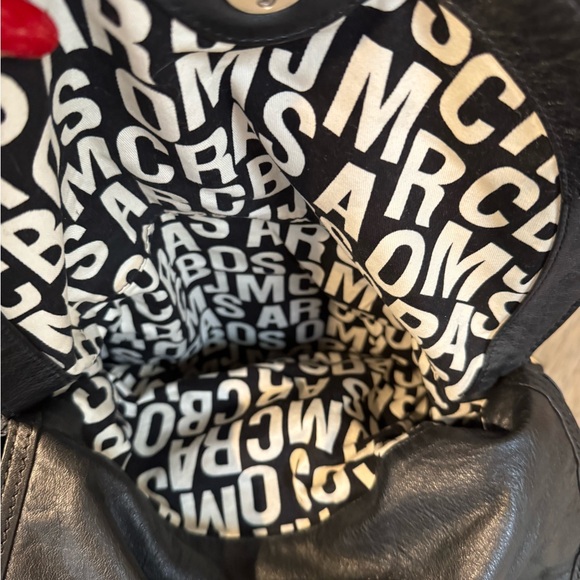 Marc by Marc Jacobs Chic Black Leather Shoulder Bag - Picture 4 of 13